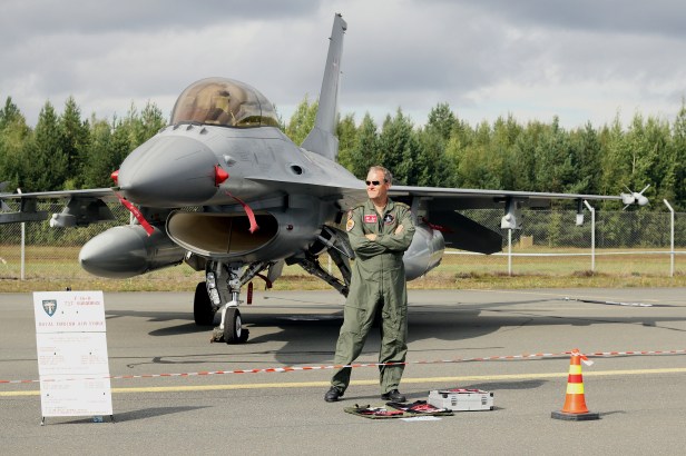F-16 and crew chief