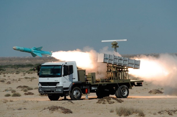 firing_noor_missile_from_a_truck_launcher