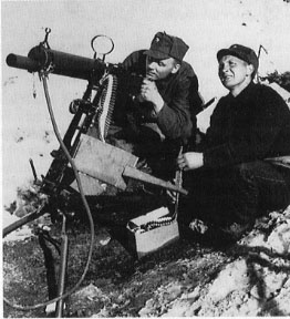 norwegian_army_colt_heavy_machine_gun_at_the_narvik_front