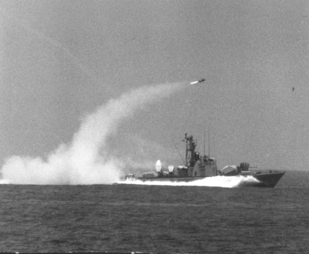 pikiwiki_israel_29171_missle_firing