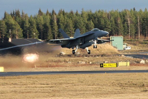 FA-18E take-off
