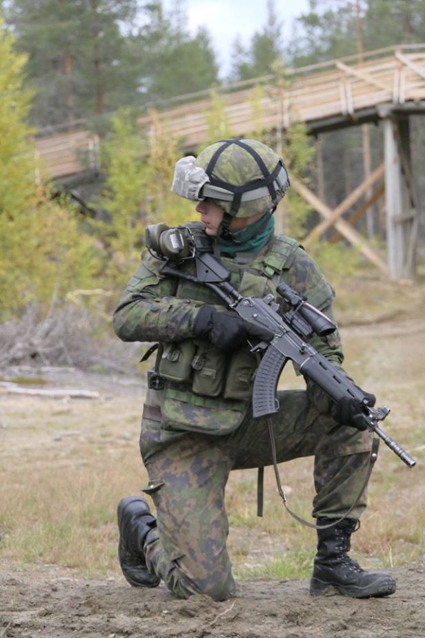 Tukiampuja Maavoimat FB